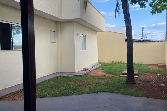 Área externa de casa para alugar com 3 quartos, 90m² em Jardim Olímpico, Aparecida de Goiânia