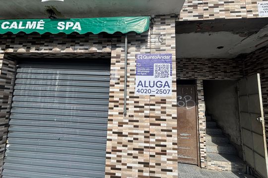 Fachada de casa para alugar com 1 quarto, 25m² em Vila Gilda, São Paulo