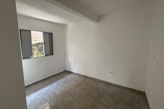 Quarto de casa para alugar com 1 quarto, 25m² em Vila Gilda, São Paulo