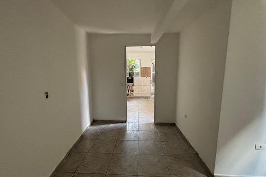 Casa para alugar com 1 quarto, 25m² em Vila Gilda, São Paulo