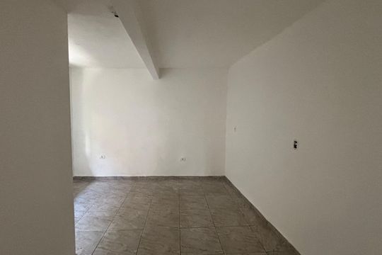 Casa para alugar com 1 quarto, 25m² em Vila Gilda, São Paulo