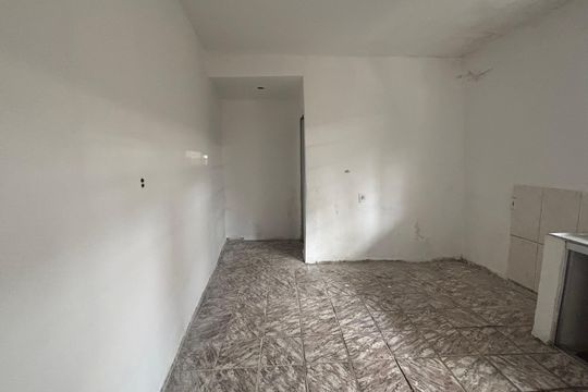 Casa para alugar com 1 quarto, 18m² em Vila Gilda, São Paulo