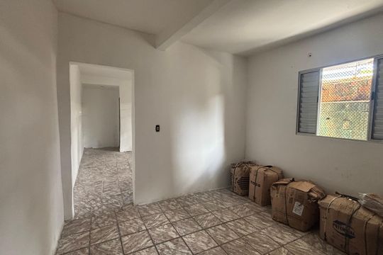 Casa para alugar com 1 quarto, 18m² em Vila Gilda, São Paulo