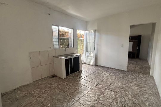 Casa para alugar com 1 quarto, 18m² em Vila Gilda, São Paulo