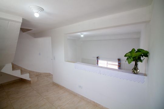 Casa para alugar com 1 quarto, 40m² em Jardim Aracati, São Paulo