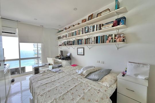 Quarto Suíte 4 de apartamento à venda com 4 quartos, 450m² em Barra da Tijuca, Rio de Janeiro