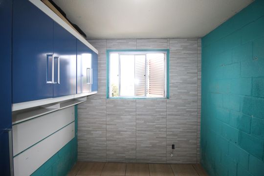 Quarto 1 de apartamento para alugar com 2 quartos, 36m² em Mário Quintana, Porto Alegre