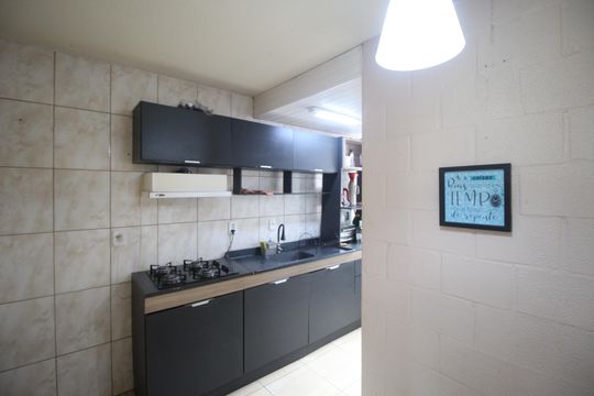Cozinha de apartamento para alugar com 2 quartos, 36m² em Mário Quintana, Porto Alegre
