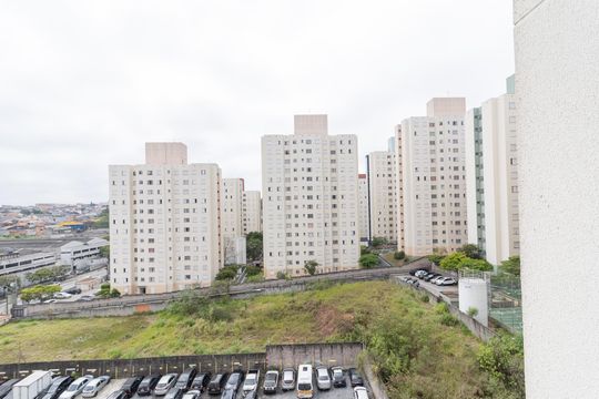 Vista do Quarto 1 de apartamento para alugar com 2 quartos, 45m² em Jardim Brasilia, São Paulo