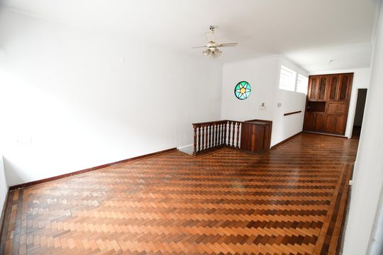 Casa à venda com 5 quartos, 240m² em Vila Jequitibas, Campinas