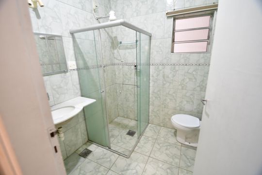 Banheiro de casa à venda com 5 quartos, 240m² em Vila Jequitibas, Campinas