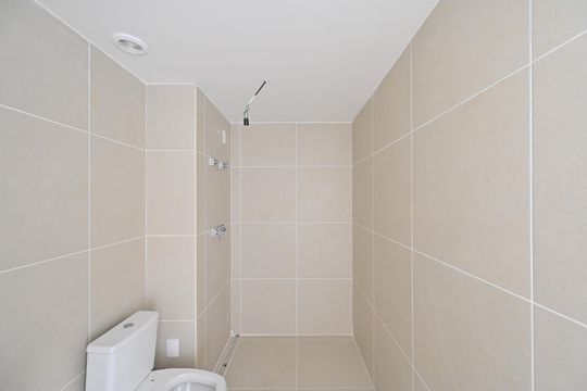 Banheiro Social de kitnet/studio à venda com 1 quarto, 32m² em Chácara Inglesa, São Paulo