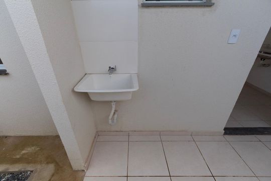 Casa de Condomínio para alugar com 2 quartos, 56m² em Vila Bom Jesus, Sorocaba