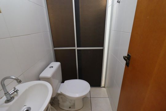 Banheiro de apartamento para alugar com 2 quartos, 50m² em Jardim Itau, Ribeirão Preto
