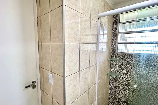 Banheiro de apartamento para alugar com 2 quartos, 51m² em Vila Bremen, Guarulhos