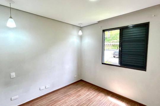 Quarto 2 de apartamento para alugar com 2 quartos, 51m² em Vila Bremen, Guarulhos