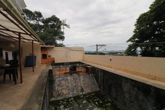 Área externa de apartamento para alugar com 2 quartos, 90m² em Pitangueiras, Rio de Janeiro