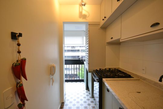Cozinha de apartamento para alugar com 1 quarto, 44m² em Butantã, São Paulo
