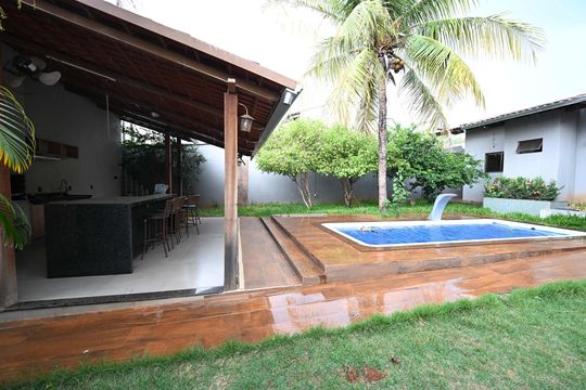 Casa para alugar com 4 quartos, 580m² em Setor Sudoeste, Goiânia