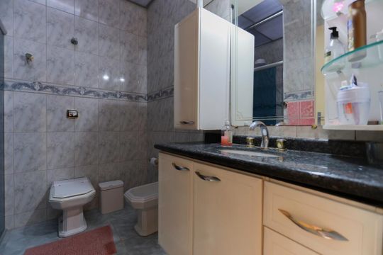 Banheiro de casa para alugar com 3 quartos, 240m² em Vila dos Andrades, São Paulo