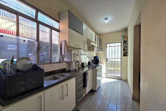 Cozinha  de casa à venda com 2 quartos, 60m² em Nova Gameleira, Belo Horizonte