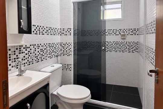 Banheiro de apartamento à venda com 2 quartos, 53m² em Botafogo, Rio de Janeiro
