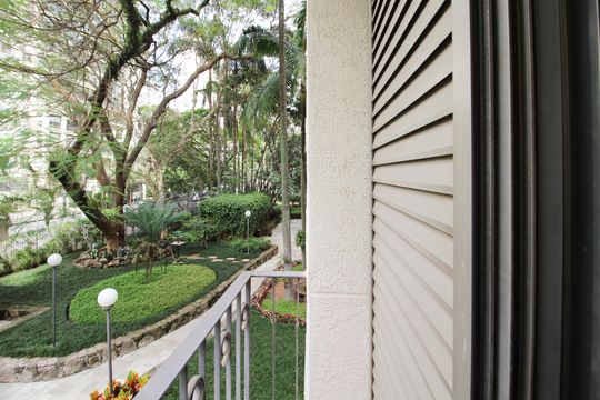 Varanda da Suíte  de apartamento à venda com 3 quartos, 110m² em Indianópolis, São Paulo