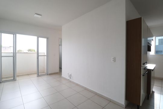 Apartamento para alugar com 2 quartos, 50m² em Presidente Roosevelt, Uberlândia