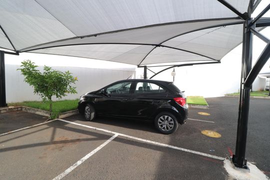 Garagem de apartamento para alugar com 2 quartos, 50m² em Presidente Roosevelt, Uberlândia