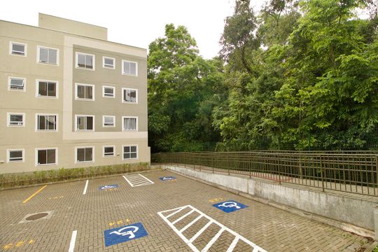 Quarto - Vista de apartamento para alugar com 1 quarto, 35m² em Santa Cândida, Curitiba