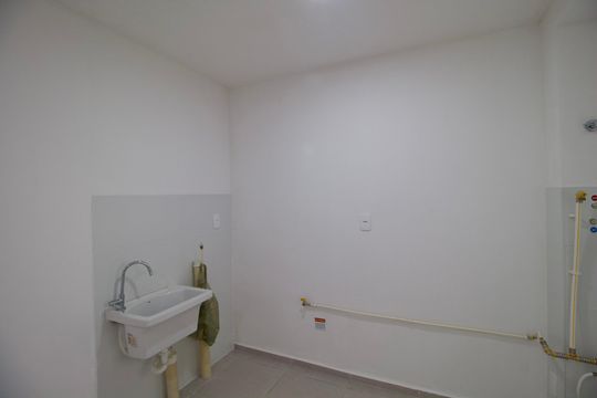 Área de Serviço de apartamento para alugar com 1 quarto, 35m² em Santa Cândida, Curitiba