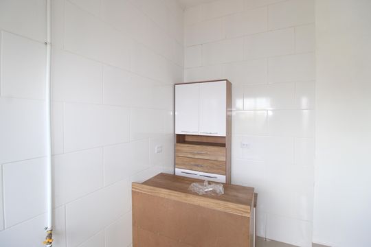 Sala/Cozinha de apartamento para alugar com 1 quarto, 35m² em Parque Paineiras, São Paulo