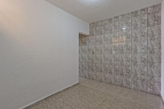 Casa para alugar com 1 quarto, 100m² em Jardim Adelfiore, São Paulo
