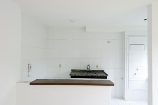 Cozinha de apartamento para alugar com 2 quartos, 42m² em Jardim Guilhermino, Guarulhos