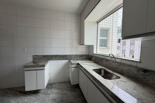 Apartamento para alugar com 4 quartos, 130m² em União, Belo Horizonte