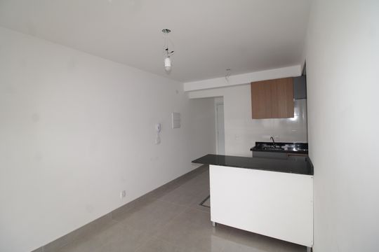 Sala / Cozinha de apartamento para alugar com 1 quarto, 35m² em Jardim São Paulo, São Paulo