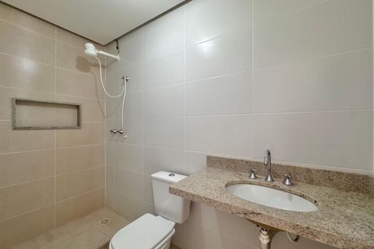 Banheiro Social de apartamento à venda com 2 quartos, 145m² em Recreio dos Bandeirantes, Rio de Janeiro