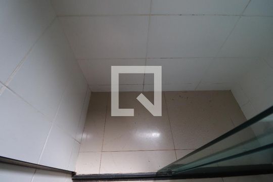 Banheiro de apartamento para alugar com 2 quartos, 48m² em Jardim Florestan Fernandes, Ribeirão Preto
