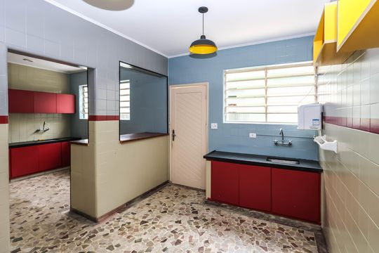 Cozinha de casa à venda com 3 quartos, 296m² em Jardim da Gloria, São Paulo