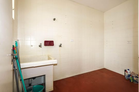 Área de Serviço de casa à venda com 3 quartos, 296m² em Jardim da Gloria, São Paulo