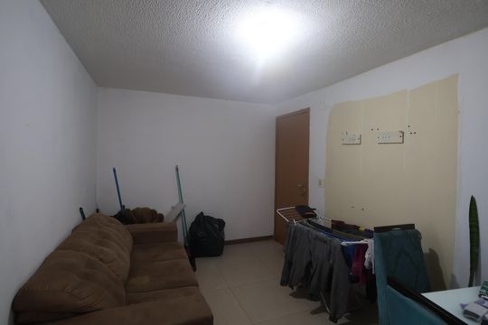 Sala de apartamento à venda com 2 quartos, 55m² em Igara, Canoas