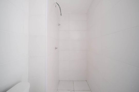 Banheiro de casa à venda com 1 quarto, 35m² em Vila Ré, São Paulo