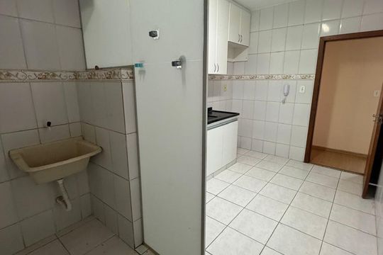 Área de serviço de apartamento para alugar com 3 quartos, 84m² em Eldorado, Contagem