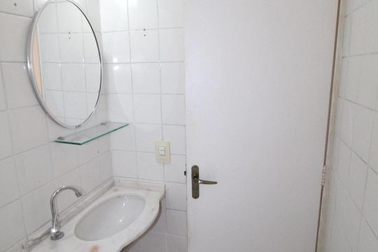 Banheiro de apartamento para alugar com 2 quartos, 47m² em Jardim Satélite, São José dos Campos