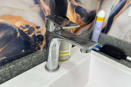 Banheiro de apartamento à venda com 2 quartos, 42m² em Brás, São Paulo