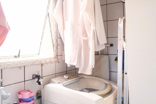 Área de serviço de apartamento à venda com 2 quartos, 79m² em Santa Maria, São Caetano do Sul