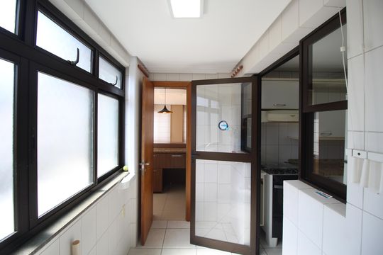 Área de Serviço de apartamento para alugar com 3 quartos, 127m² em Petrópolis, Porto Alegre