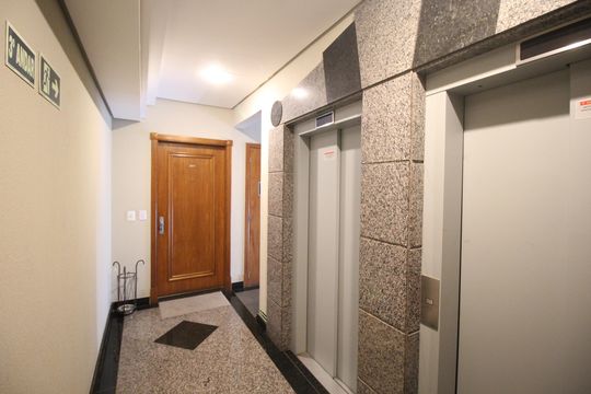 Área comum de apartamento para alugar com 3 quartos, 127m² em Petrópolis, Porto Alegre