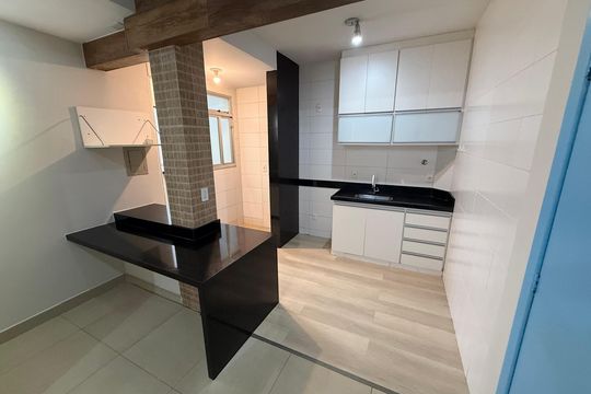 cozinha de apartamento à venda com 3 quartos, 90m² em Estoril, Belo Horizonte
