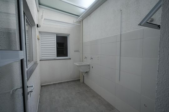 Área de Serviço de apartamento para alugar com 2 quartos, 55m² em Vila Guiomar, Santo André